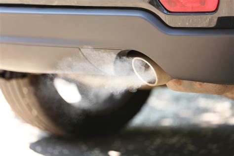 can a car exhaust leak cause carbon monoxide poisoning|Carbon Monoxide poisoning death: Here is how it can。